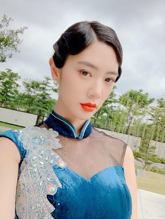 伊人app淫直播入口 热门3